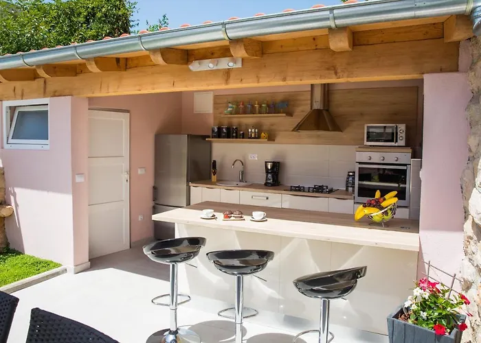 Mirela 펜션 Cibaca